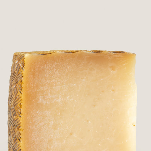 Toasted mixed cheese wedge - 250 grs.